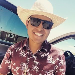 Meet your Posher, Wesley